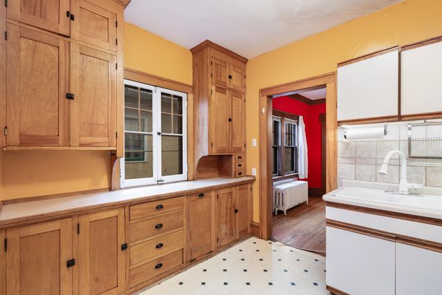 4621 Bryant Avenue S, Minneapolis, MN 55419