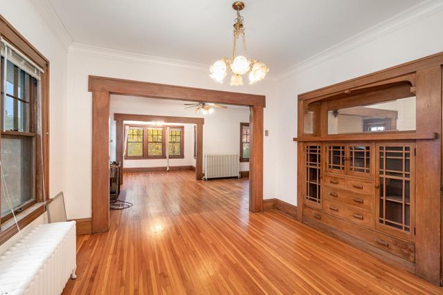 4621 Bryant Avenue S, Minneapolis, MN 55419