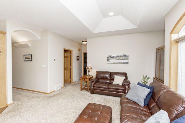 528 Prescott Lane, West Fargo, ND 58078