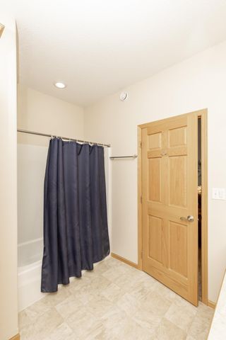 528 Prescott Lane, West Fargo, ND 58078