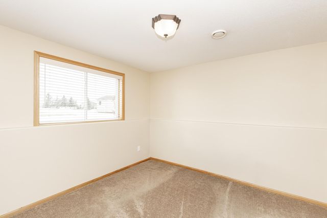 528 Prescott Lane, West Fargo, ND 58078