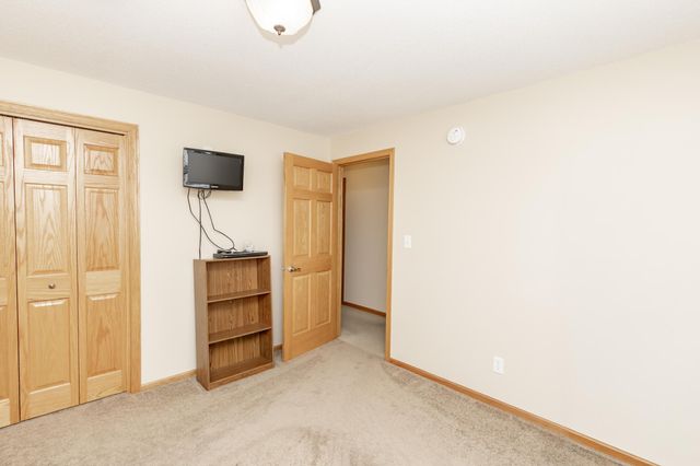 528 Prescott Lane, West Fargo, ND 58078