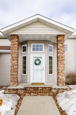 528 Prescott Lane, West Fargo, ND 58078