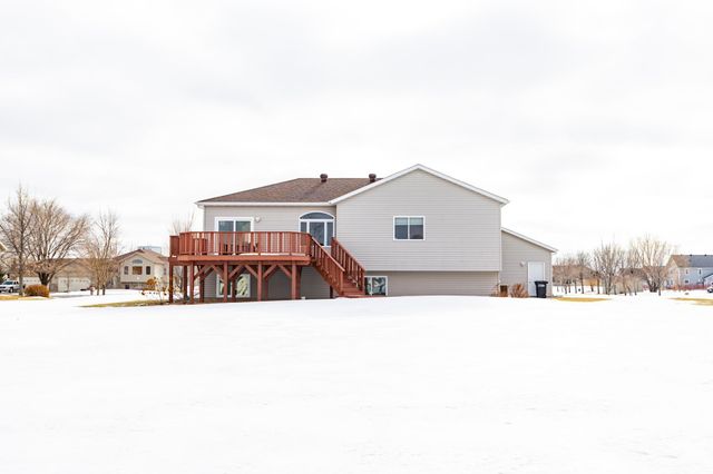528 Prescott Lane, West Fargo, ND 58078