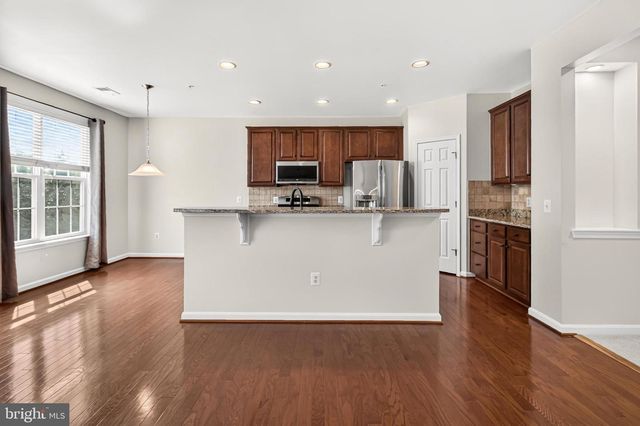 9479 STONEWALL RD, Manassas, VA 20110