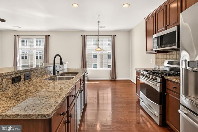 9479 STONEWALL RD, Manassas, VA 20110