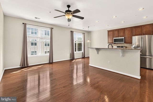 9479 STONEWALL RD, Manassas, VA 20110
