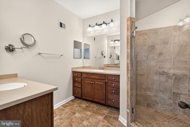 9479 STONEWALL RD, Manassas, VA 20110