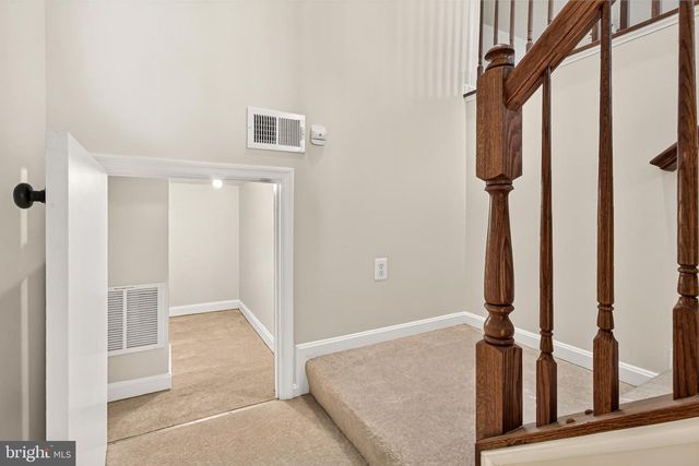 9479 STONEWALL RD, Manassas, VA 20110
