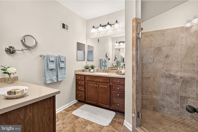 9479 STONEWALL RD, Manassas, VA 20110
