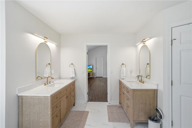 6272 Chappellfield Drive, West Chester, OH 45069