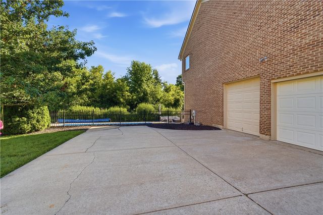 6272 Chappellfield Drive, West Chester, OH 45069