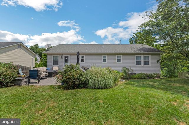203 PEMBRIDGE DR, Winchester, VA 22602