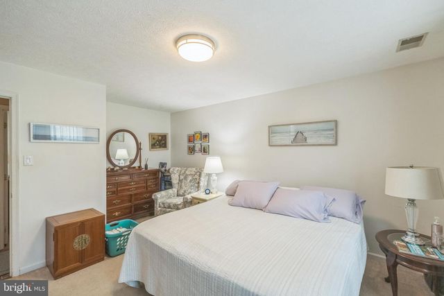 203 PEMBRIDGE DR, Winchester, VA 22602