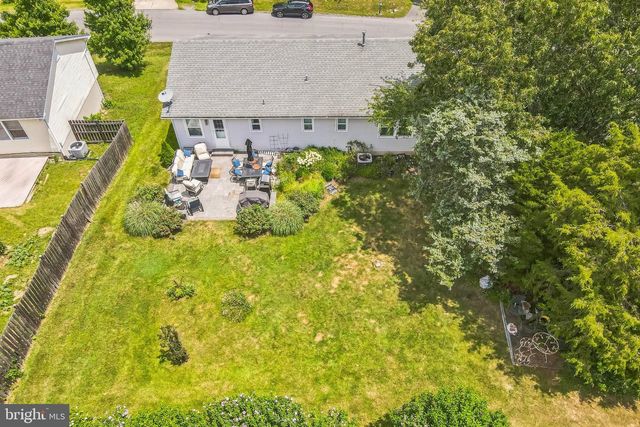 203 PEMBRIDGE DR, Winchester, VA 22602