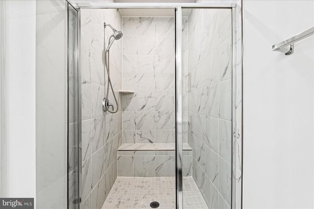 17982 WOODS OVERLOOK DR, Dumfries, VA 22026