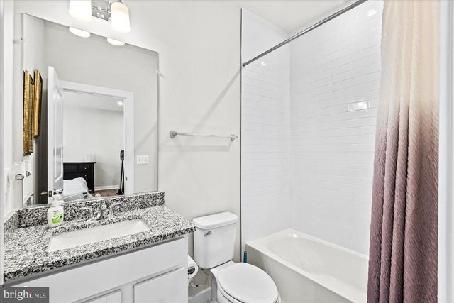 17982 WOODS OVERLOOK DR, Dumfries, VA 22026