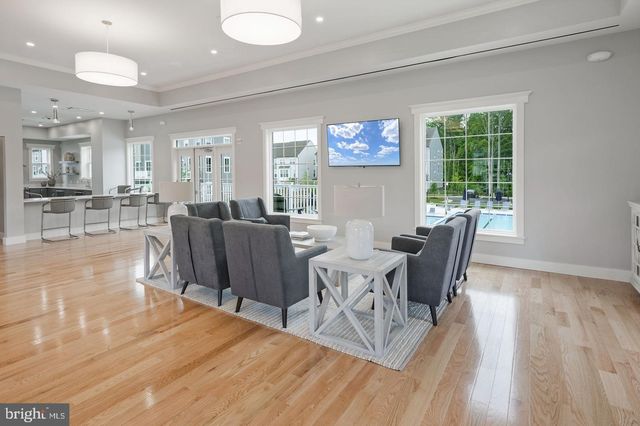 17982 WOODS OVERLOOK DR, Dumfries, VA 22026