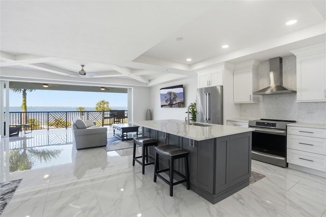 1425 PARK BEACH CIRCLE 124, Punta Gorda, FL 33950