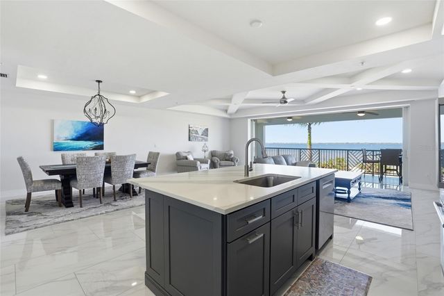 1425 PARK BEACH CIRCLE 124, Punta Gorda, FL 33950