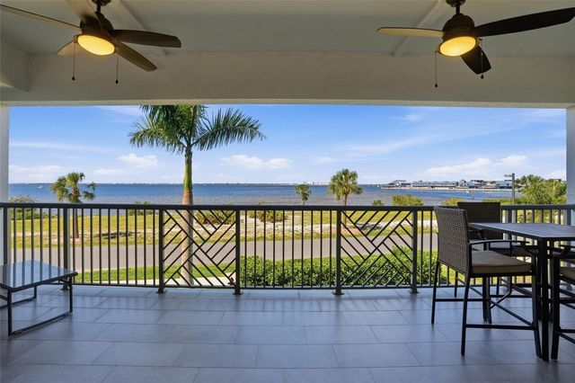 1425 PARK BEACH CIRCLE 124, Punta Gorda, FL 33950