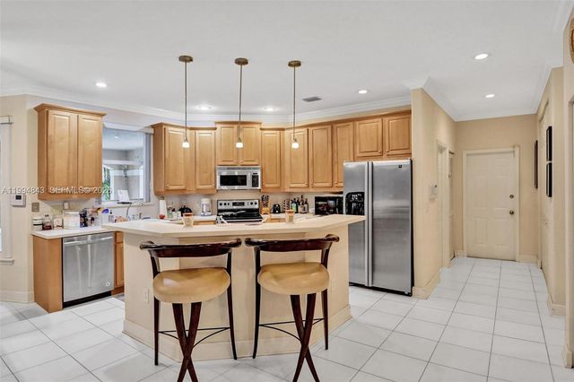 1451 SW 52nd Way, Plantation, FL 33317