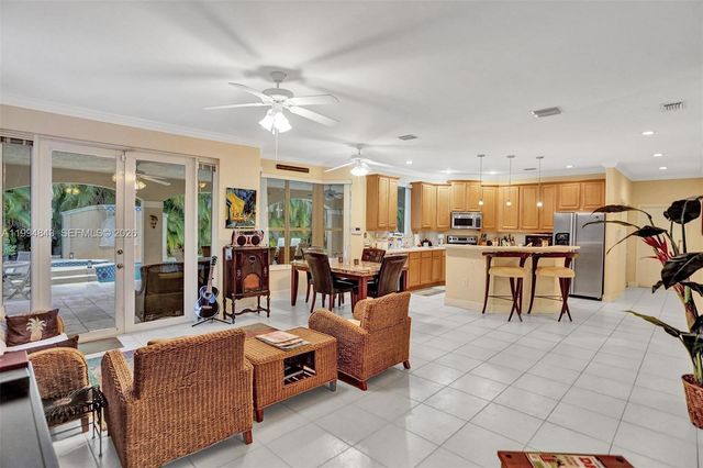 1451 SW 52nd Way, Plantation, FL 33317