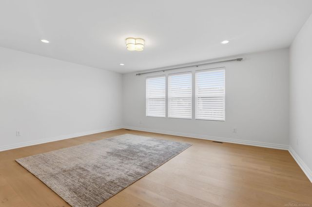 950 Weber Court, Lake Orion, MI 48360