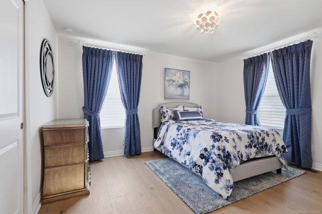950 Weber Court, Lake Orion, MI 48360