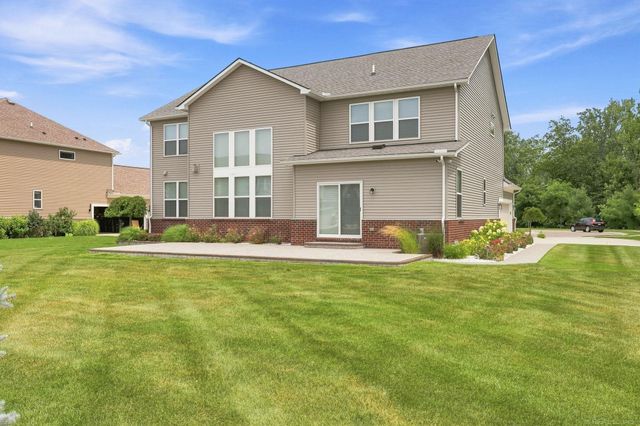 950 Weber Court, Lake Orion, MI 48360