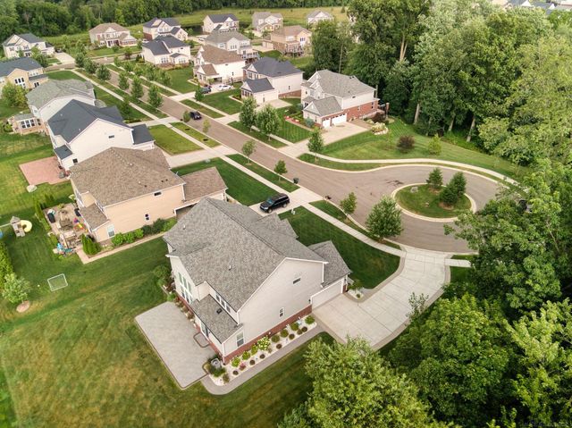 950 Weber Court, Lake Orion, MI 48360