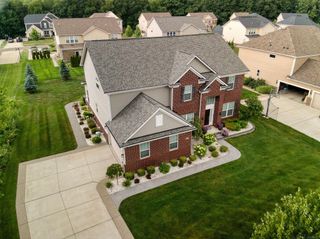 950 Weber Court, Lake Orion, MI 48360