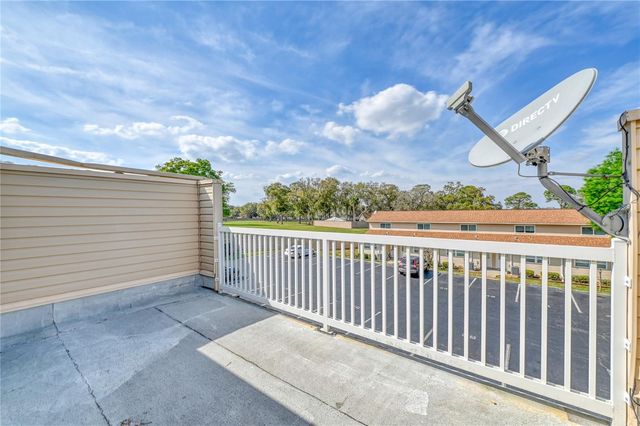 11001 SE SUNSET HARBOR ROAD H52, Summerfield, FL 34491