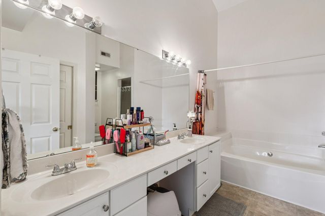 5538 Carolina Way, Burlington, KY 41005