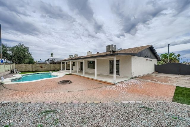 17412 N 58th Lane, Glendale, AZ 85308