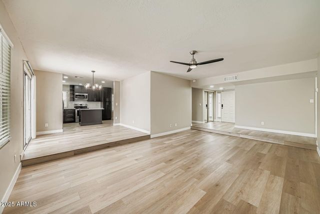 17412 N 58th Lane, Glendale, AZ 85308