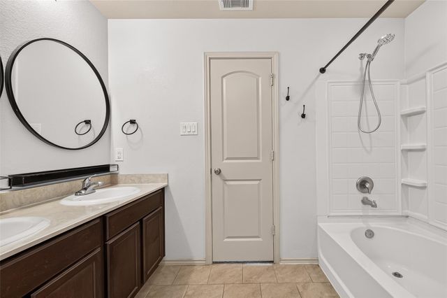 23718 Water Hickory Drive, Tomball, TX 77375