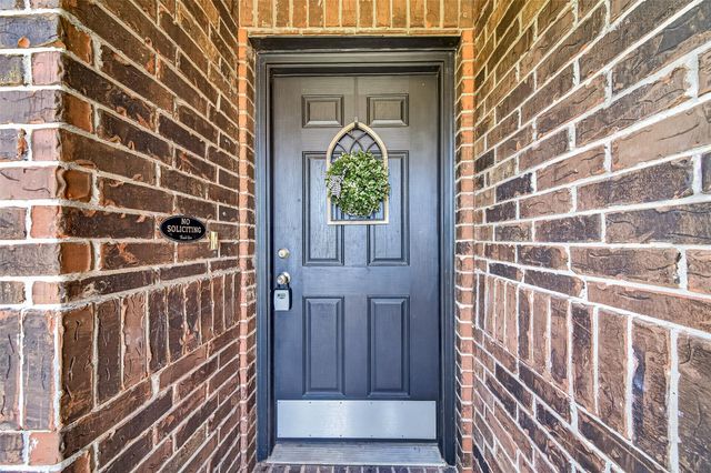 23718 Water Hickory Drive, Tomball, TX 77375