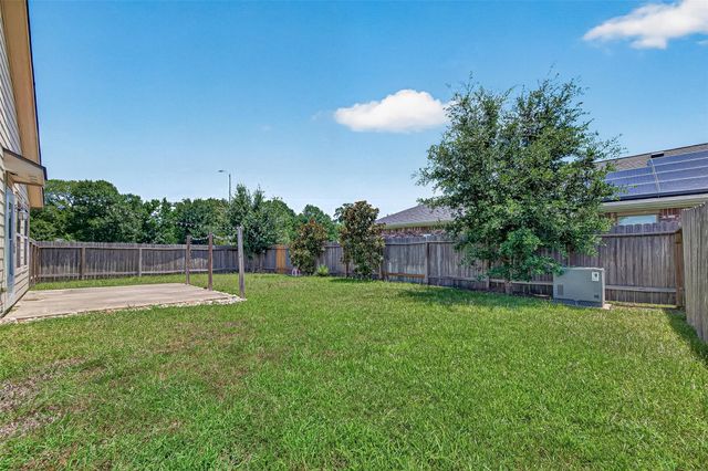 23718 Water Hickory Drive, Tomball, TX 77375