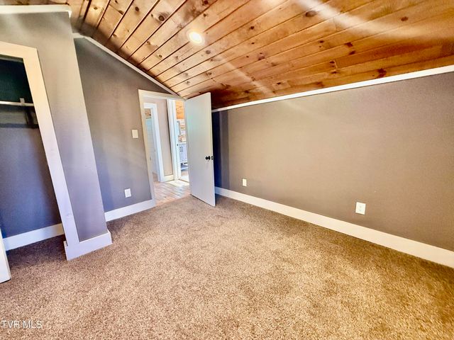 157 Cedar Ridge Private Drive, Kingsport, TN 37660