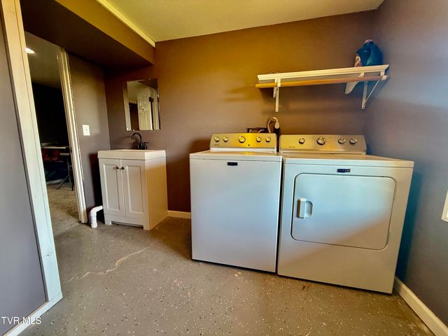 157 Cedar Ridge Private Drive, Kingsport, TN 37660