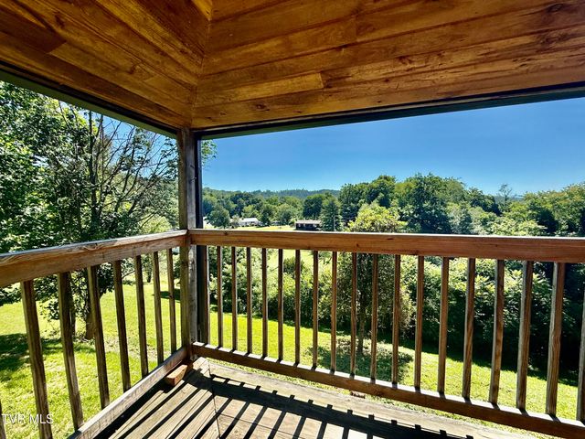 157 Cedar Ridge Private Drive, Kingsport, TN 37660