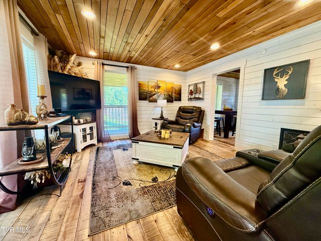 157 Cedar Ridge Private Drive, Kingsport, TN 37660