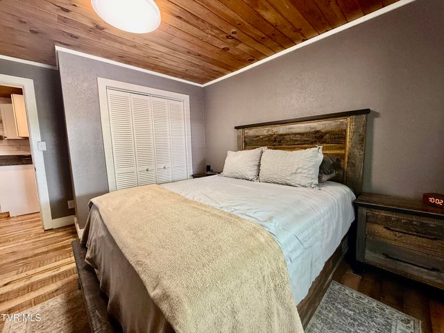 157 Cedar Ridge Private Drive, Kingsport, TN 37660