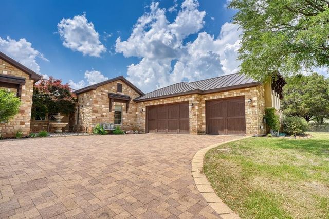 143 Westgate LOOP, Horseshoe Bay, TX 78657
