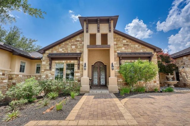 143 Westgate LOOP, Horseshoe Bay, TX 78657
