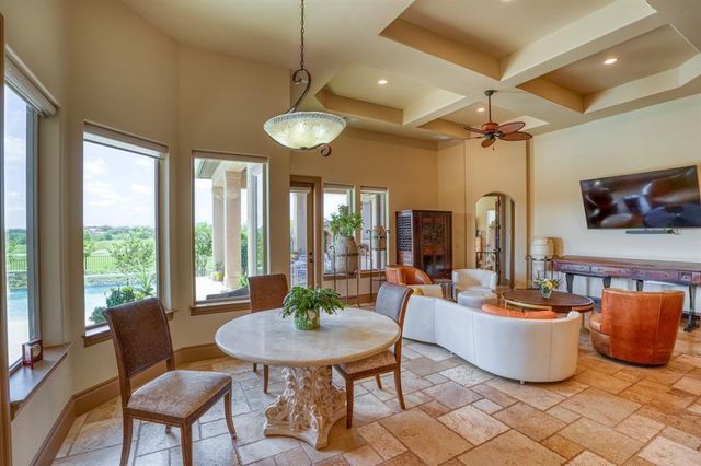143 Westgate LOOP, Horseshoe Bay, TX 78657
