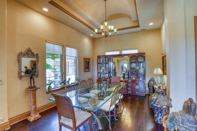 143 Westgate LOOP, Horseshoe Bay, TX 78657