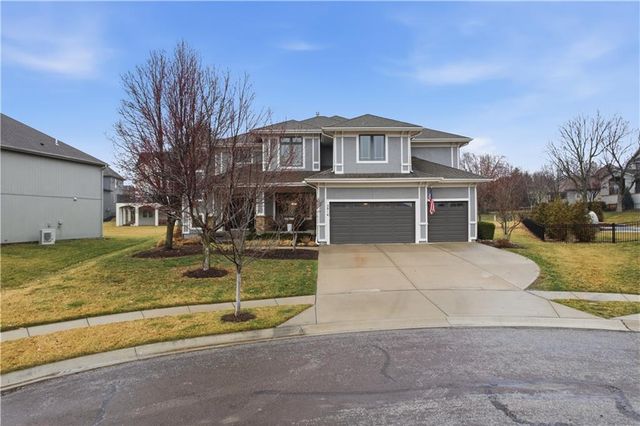 2914 W 155th Terrace, Overland Park, KS 66224