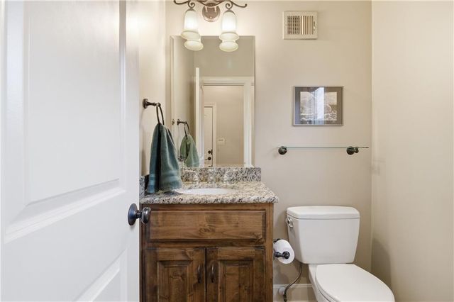 2914 W 155th Terrace, Overland Park, KS 66224